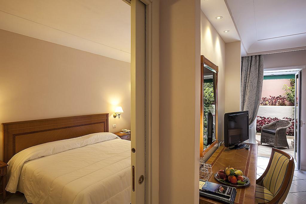 Hotel Continental Ischia Kültér fotó